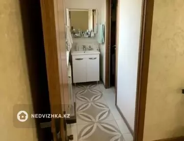 6-бөлмелі үй, 8.6 соттық, 345 м², 11-нобай