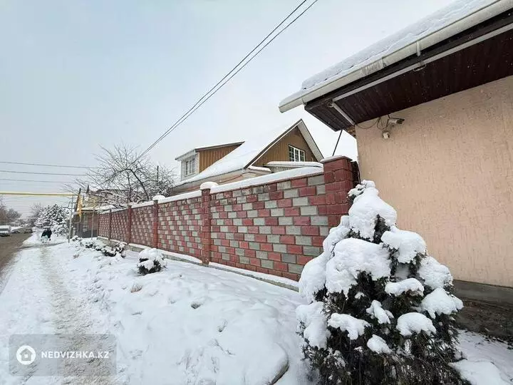 5-бөлмелі үй, 7 соттық, 230 м², 2-фотосурет