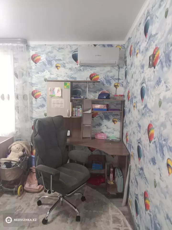 2-комнатная квартира, этаж 3 из 5, 54 м², фотография 3
