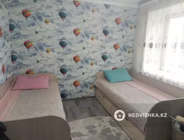 2-комнатная квартира, этаж 3 из 5, 54 м²