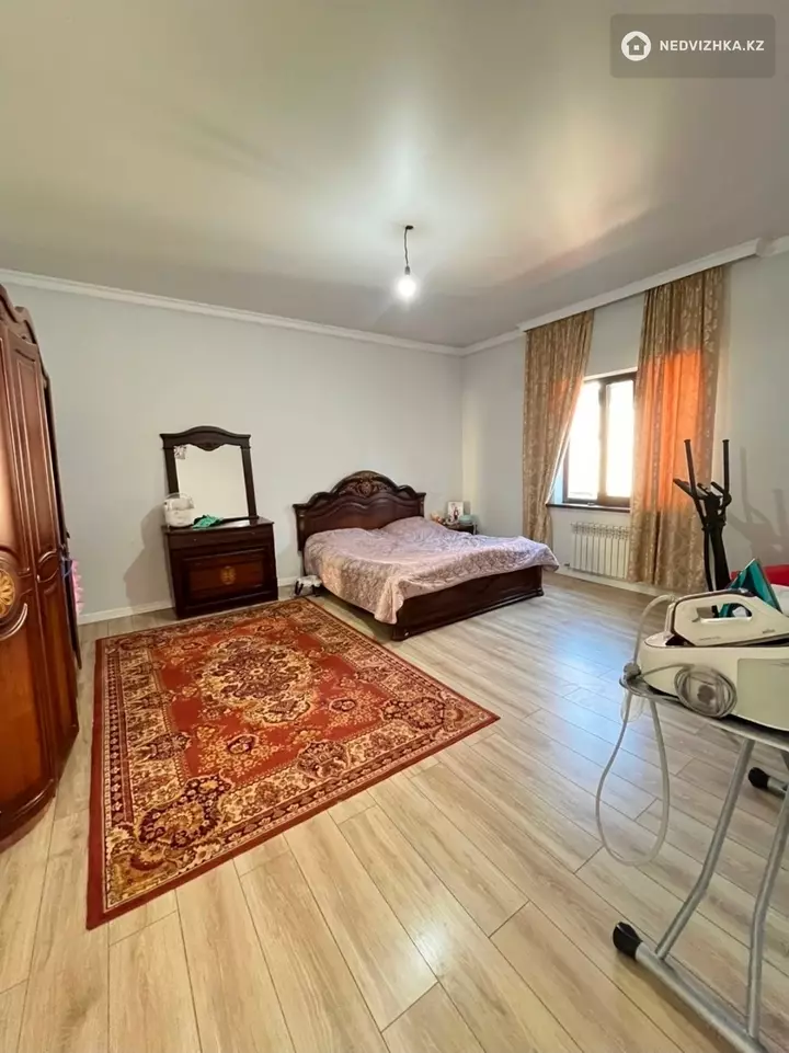 7-комнатный дом, 6 соток, 278 м², фотография 4