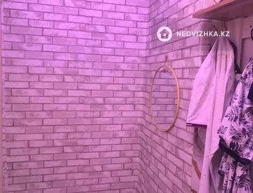 3-комнатная квартира, этаж 2 из 5, 53 м²