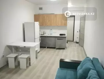 1-комнатная квартира, этаж 5 из 10, 30 м², На длительный срок