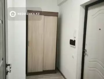 1-комнатная квартира, этаж 5 из 10, 30 м², На длительный срок