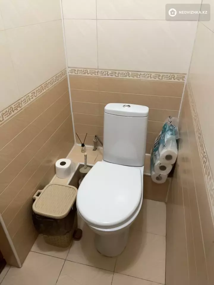3-комнатная квартира, этаж 4 из 5, 79 м², фотография 4