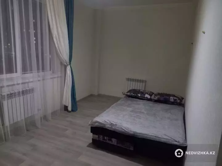 2-комнатная квартира, этаж 3 из 8, 53 м², На длительный срок, фотография 2