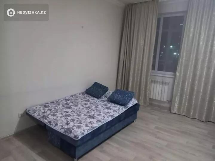2-комнатная квартира, этаж 3 из 8, 53 м², На длительный срок, фотография 3
