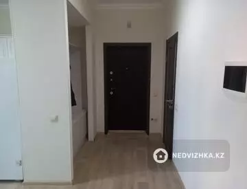 2-комнатная квартира, этаж 3 из 8, 53 м², На длительный срок, миниатюра 7