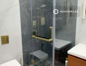4-комнатная квартира, этаж 8 из 22, 134 м²