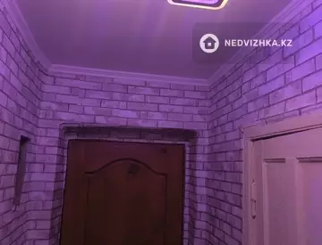 3-комнатная квартира, этаж 2 из 5, 54 м²