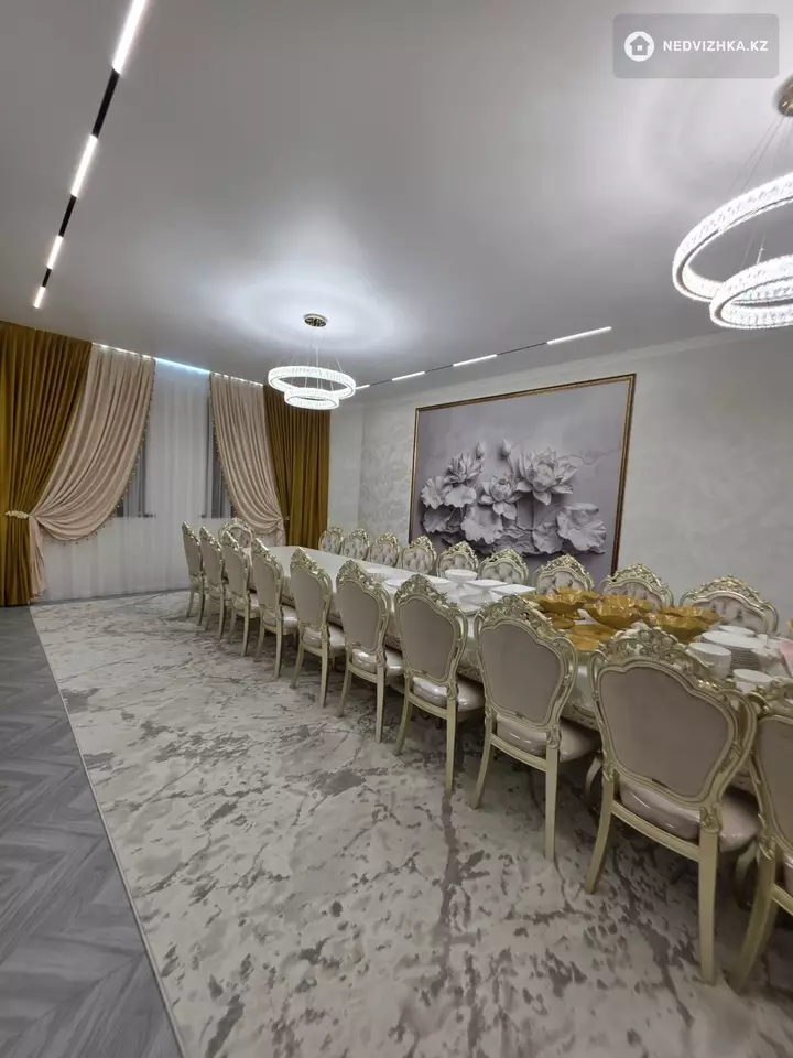 6-комнатный дом, 6 соток, 306 м², фотография 3