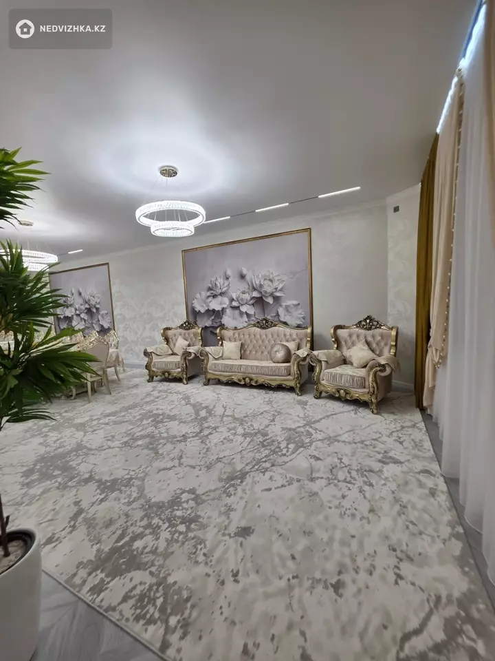 6-комнатный дом, 6 соток, 306 м², фотография 5