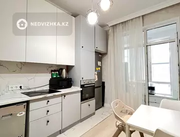 2-комнатная квартира, этаж 14 из 14, 68 м², миниатюра 7