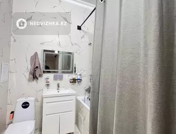 2-комнатная квартира, этаж 14 из 14, 68 м², миниатюра 8