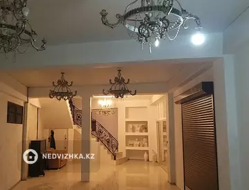 11-комнатный дом, 10 соток, 530 м²