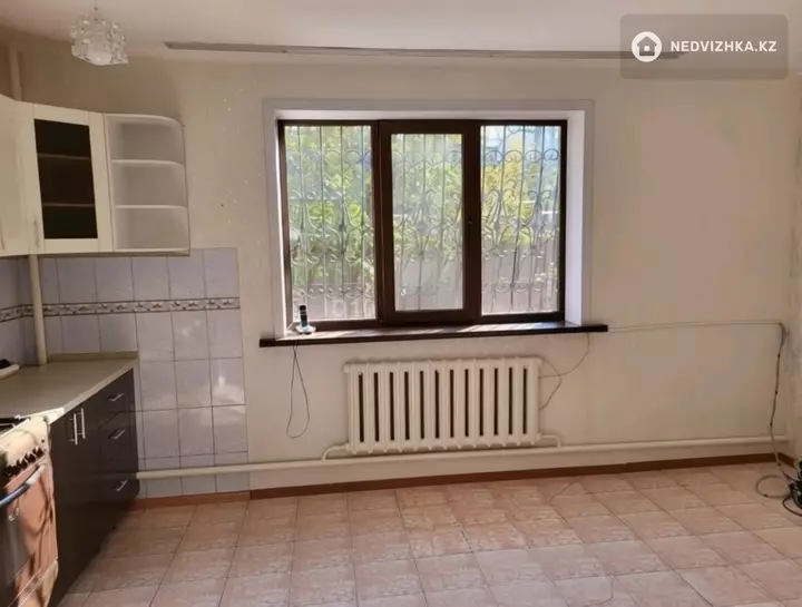 6-комнатный дом, 4 соток, 150 м², фотография 4
