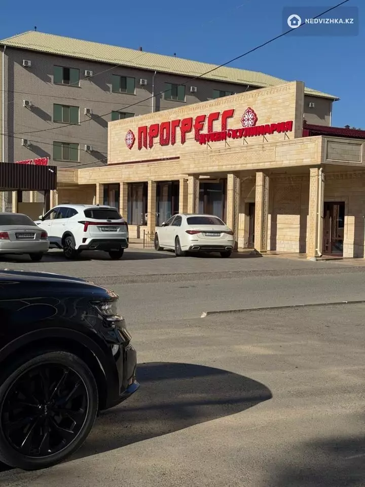 2-комнатная квартира, этаж 4 из 5, 78 м², фотография 3