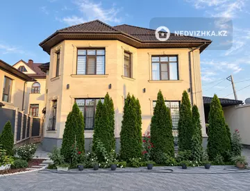 5-бөлмелі үй, 5 соттық, 242 м², 2-нобай