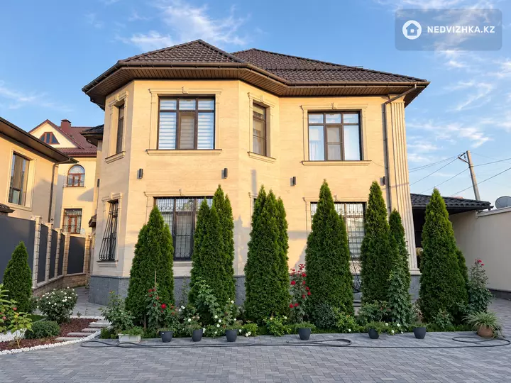 5-комнатный дом, 5 соток, 242 м², фотография 2