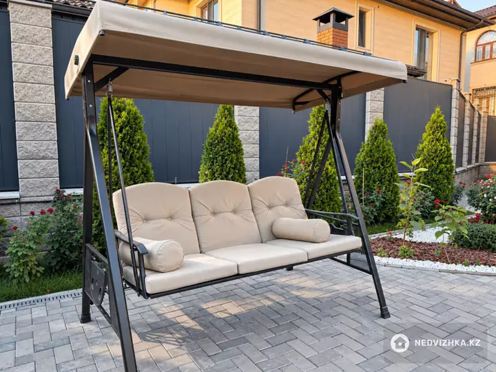5-комнатный дом, 5 соток, 242 м², фотография 3