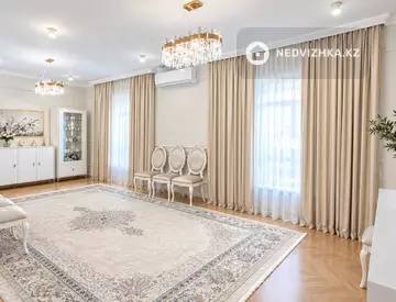 5-бөлмелі үй, 5 соттық, 242 м², 11-нобай