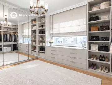 5-бөлмелі үй, 5 соттық, 242 м², 12-нобай