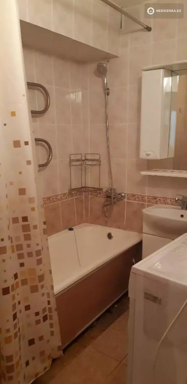 3-комнатная квартира, этаж 3 из 4, 62 м², фотография 4