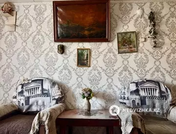 2-комнатный дом, 10 соток, 49 м²