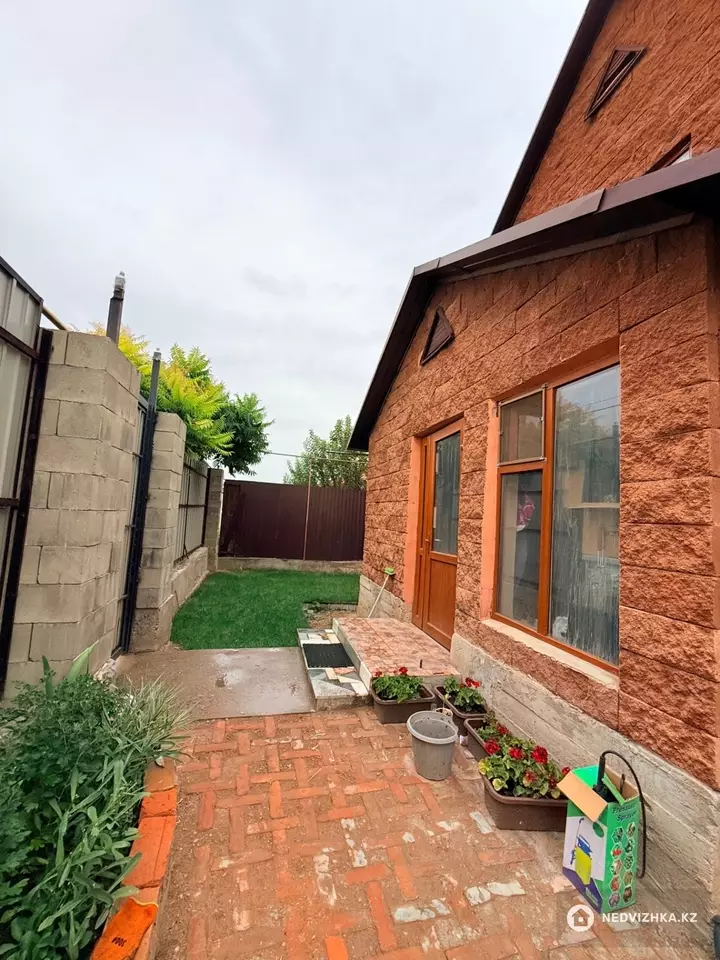 5-комнатный дом, 6 соток, 160 м², фотография 2