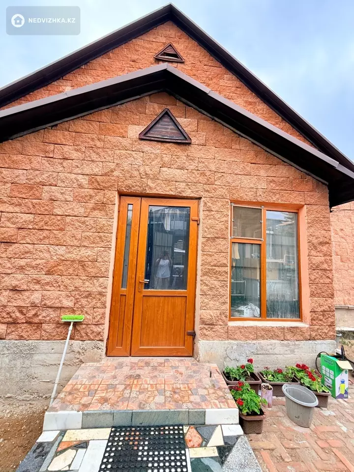 5-комнатный дом, 6 соток, 160 м², фотография 3