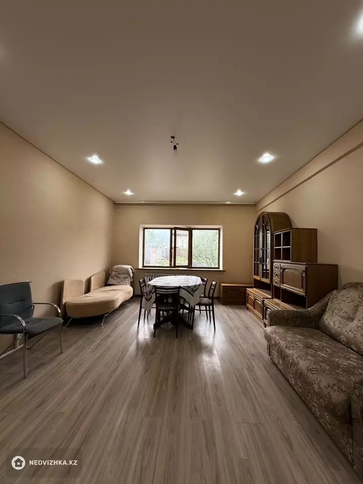 5-комнатный дом, 6 соток, 160 м², фотография 4