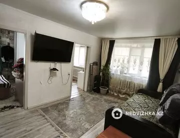 3-комнатная квартира, этаж 1 из 5, 48 м²