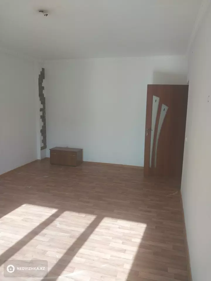 1-комнатная квартира, этаж 2 из 9, 44 м², фотография 4
