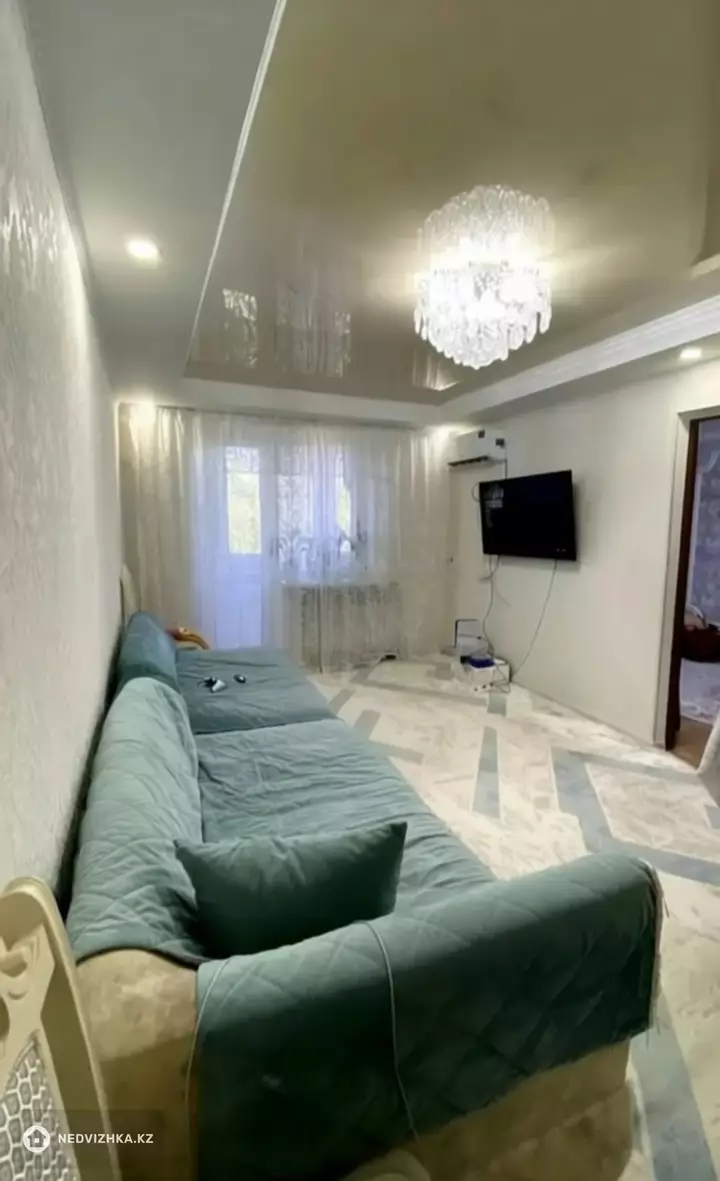 3-комнатная квартира, этаж 5 из 5, 57 м², фотография 2