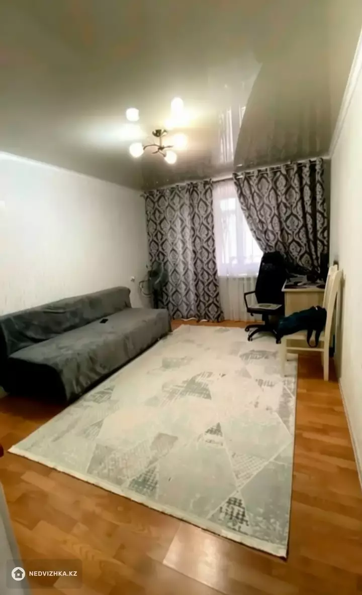 3-комнатная квартира, этаж 5 из 5, 57 м², фотография 3