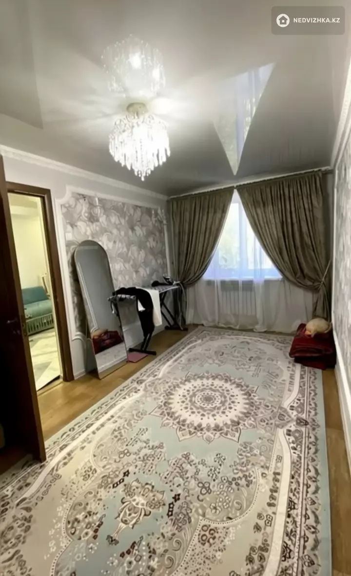 3-комнатная квартира, этаж 5 из 5, 57 м², фотография 4