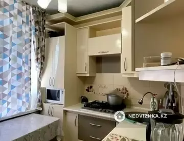 3-комнатная квартира, этаж 5 из 5, 57 м², миниатюра 8