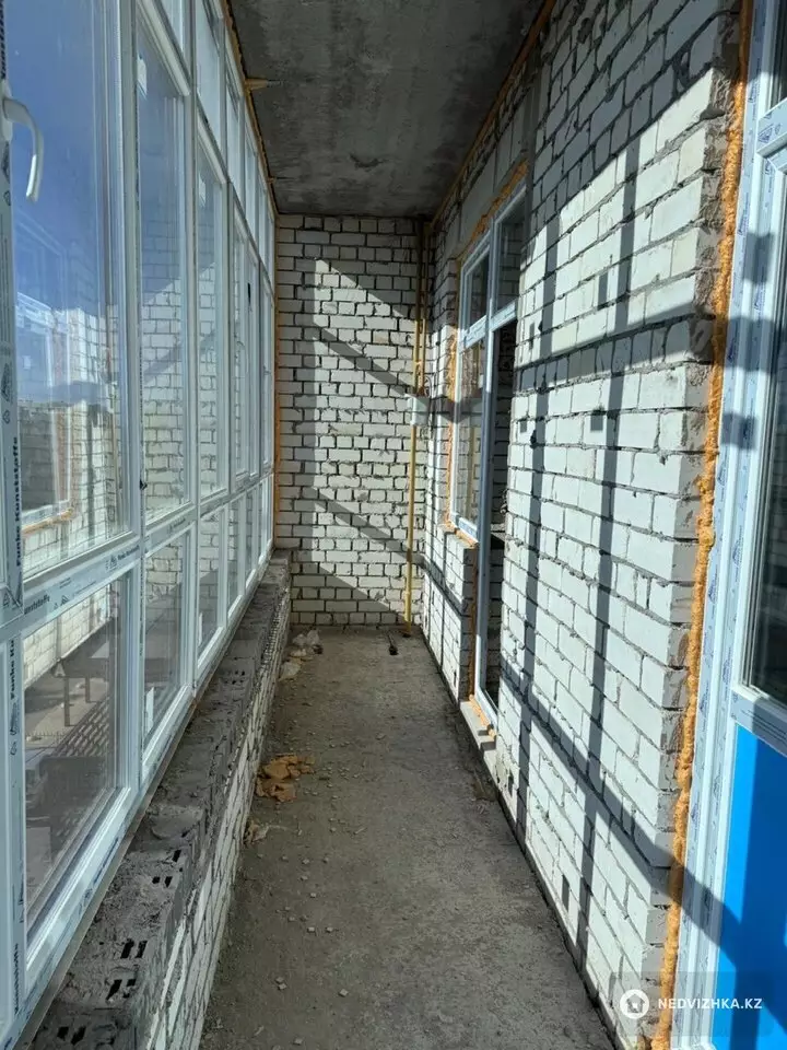2-комнатная квартира, этаж 4 из 5, 78 м², фотография 3