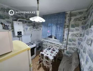2-комнатная квартира, этаж 3 из 3, 42 м²