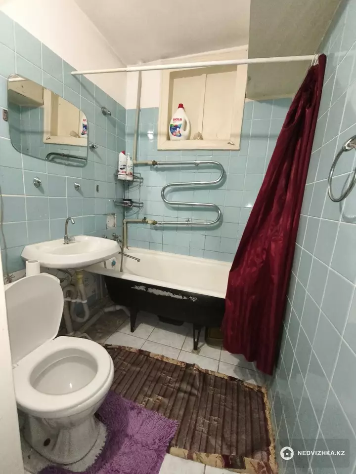 2-комнатная квартира, этаж 3 из 3, 42 м², фотография 5