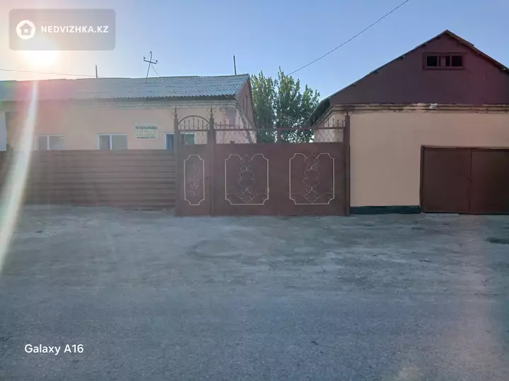 7-комнатная часть дома, 13 соток, 164 м²