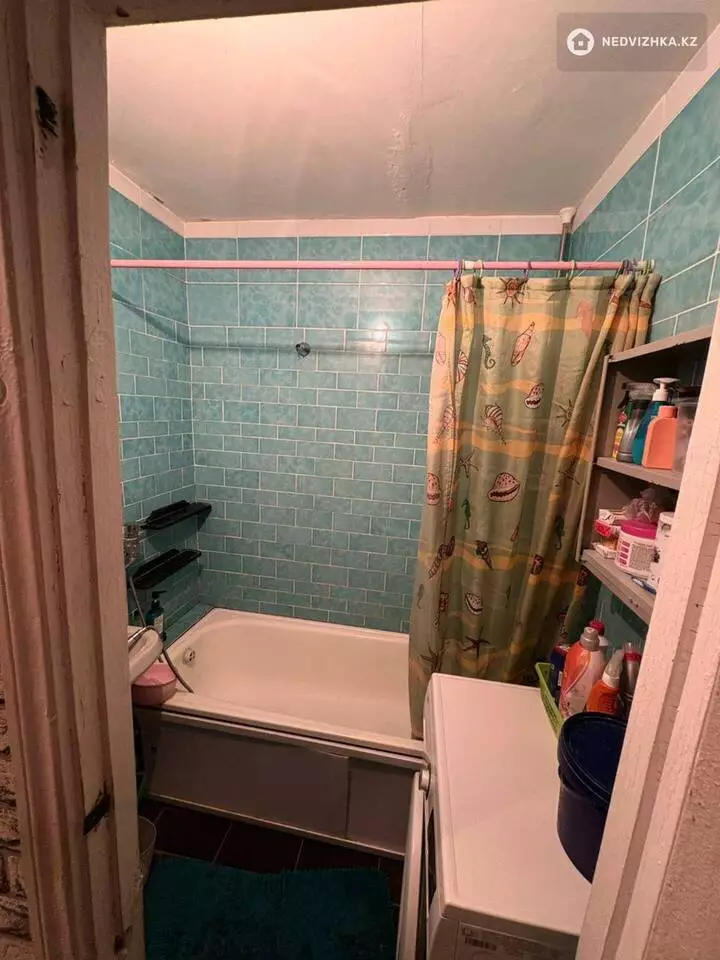 3-комнатная квартира, этаж 1 из 9, 64 м², фотография 4