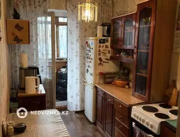 3-комнатная квартира, этаж 1 из 9, 64 м², миниатюра 7