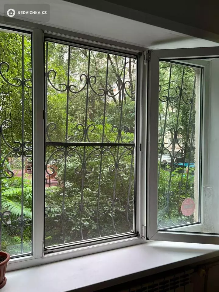 2-комнатная квартира, этаж 1 из 9, 60 м², фотография 4