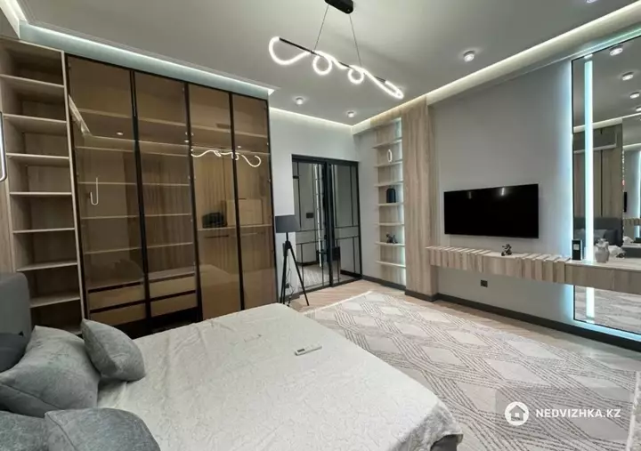 2-комнатная квартира, этаж 4 из 13, 52 м², Посуточно, фотография 4