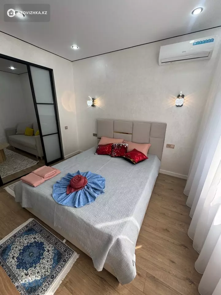 1-бөлмелі пәтер, қабат 3 барлық қабат саны 9, 45 м², Посуточно, 3-фотосурет