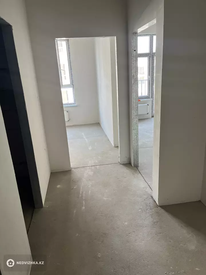 1-комнатная квартира, этаж 2 из 4, 38 м², фотография 4