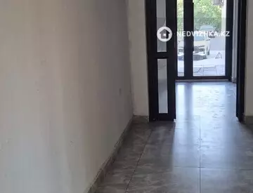 4-комнатная квартира, этаж 8 из 10, 121 м²