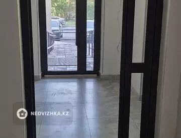 4-комнатная квартира, этаж 8 из 10, 121 м²