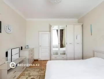 4-комнатная квартира, этаж 4 из 20, 165 м²
